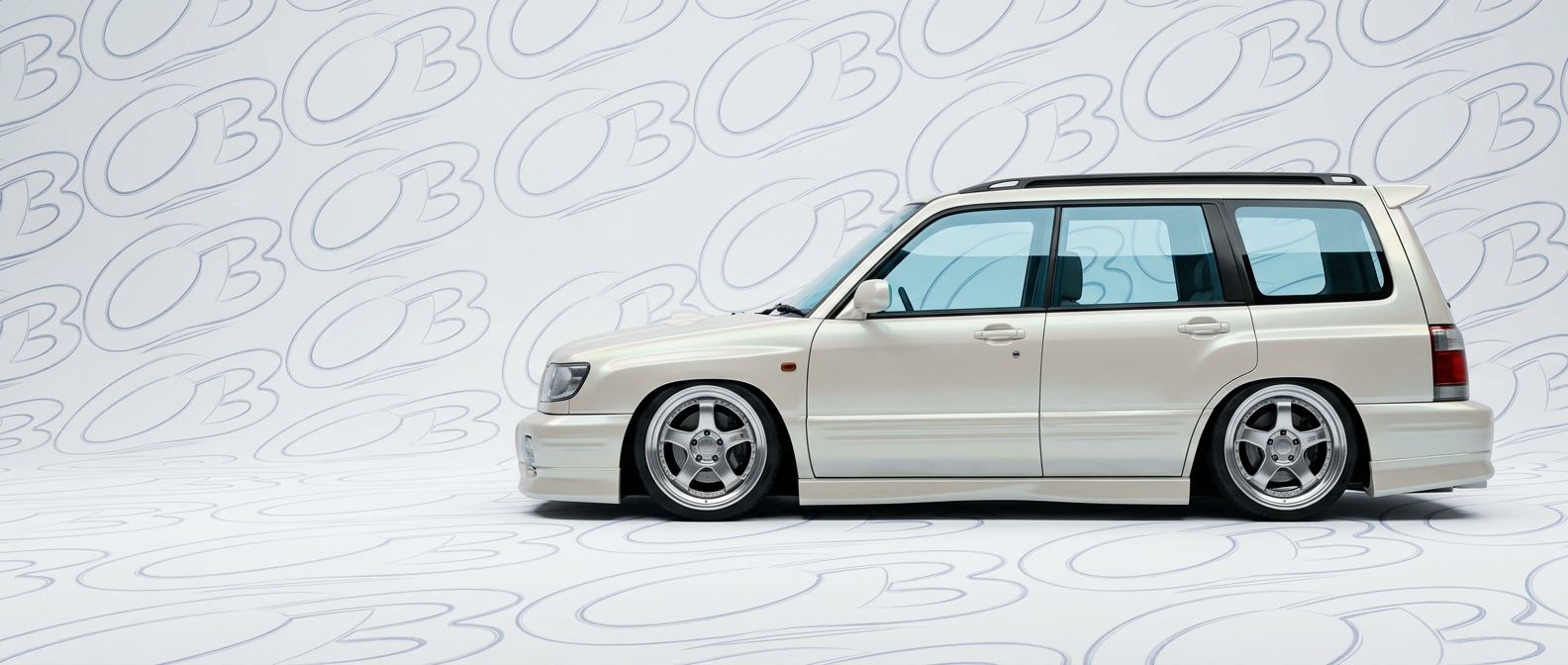 Aerodynamic 1999 Subaru Forester 1999 - Sleek design for enhanced vehicle styling.