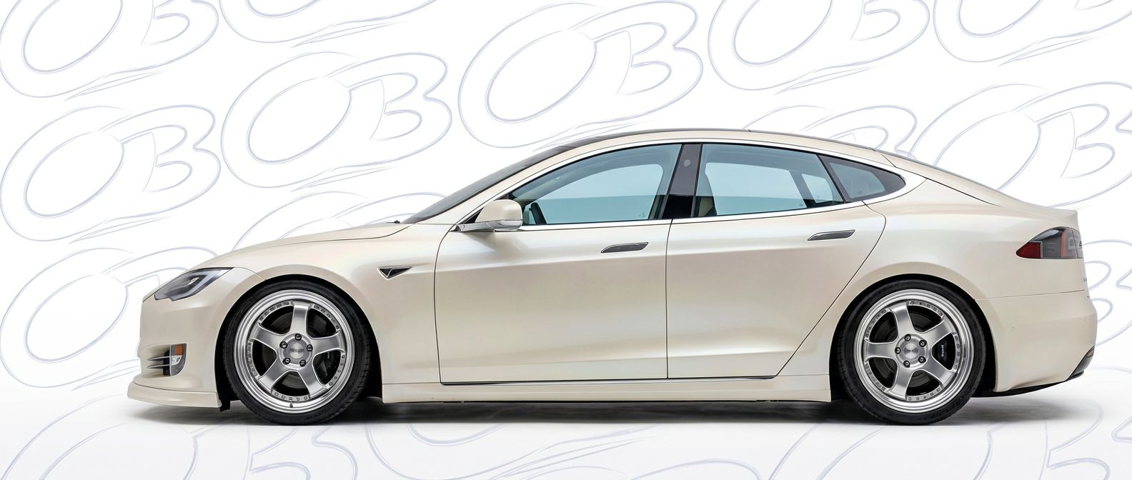 Aerodynamic 2020 Tesla S 2020 - Sleek design for enhanced vehicle styling.