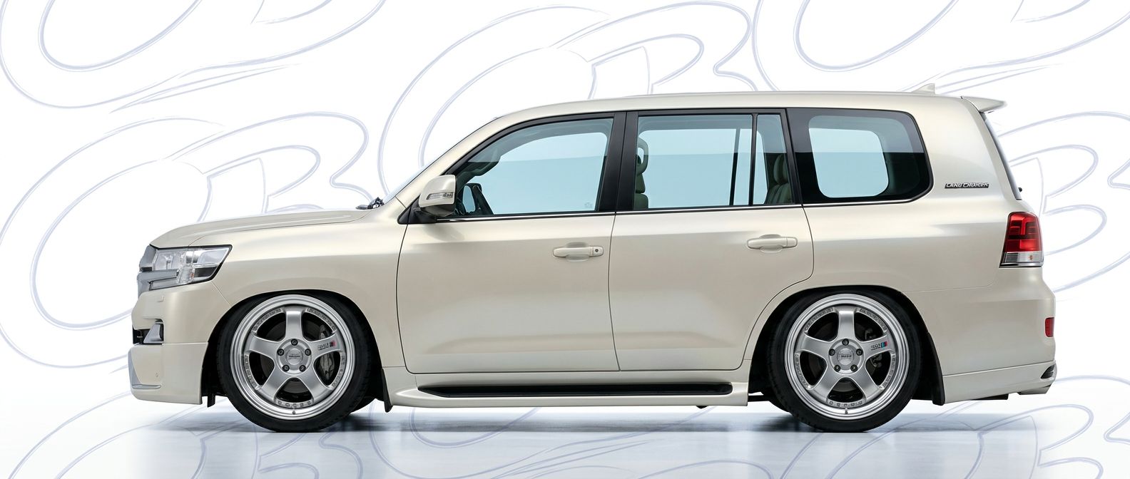 Professional automotive photography of a 2020 Toyota Land Cruiser with high-fidelity 2020.