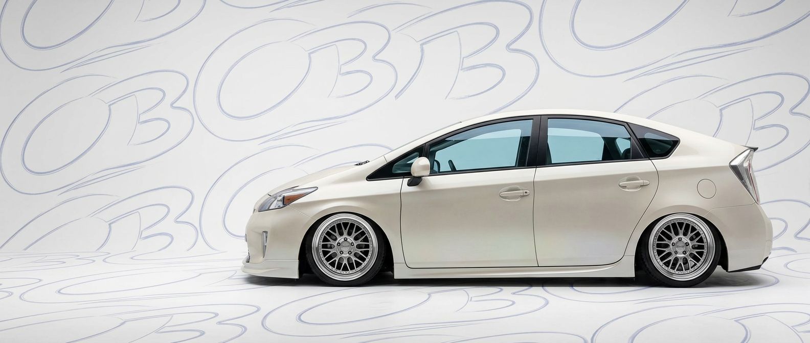 Professional automotive photography of a 2012 Toyota Prius with high-fidelity 2012.