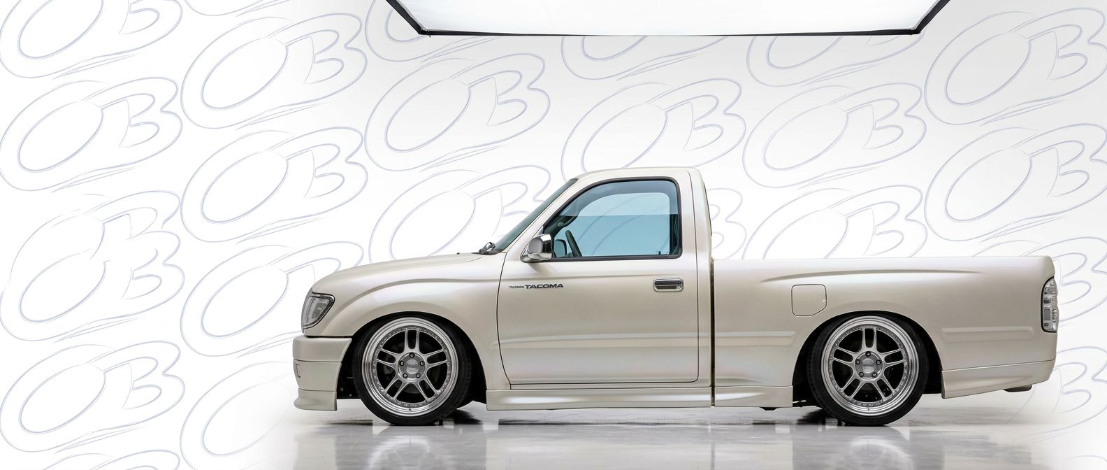 Aerodynamic 1996 Toyota Tacoma 1996 - Sleek design for enhanced vehicle styling.