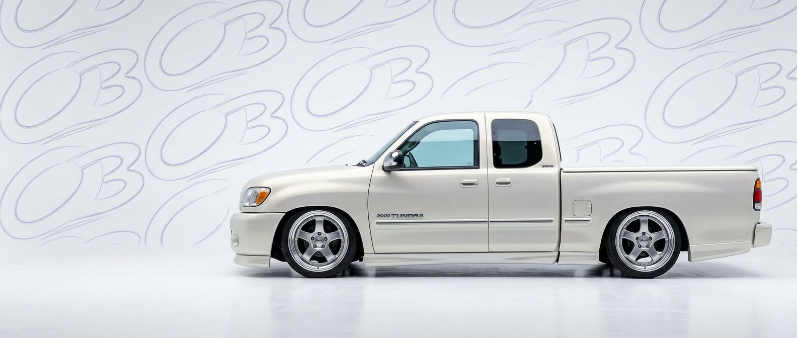 Custom 2000 for 2000 Toyota Tundra - Premium aerodynamic automotive body parts.