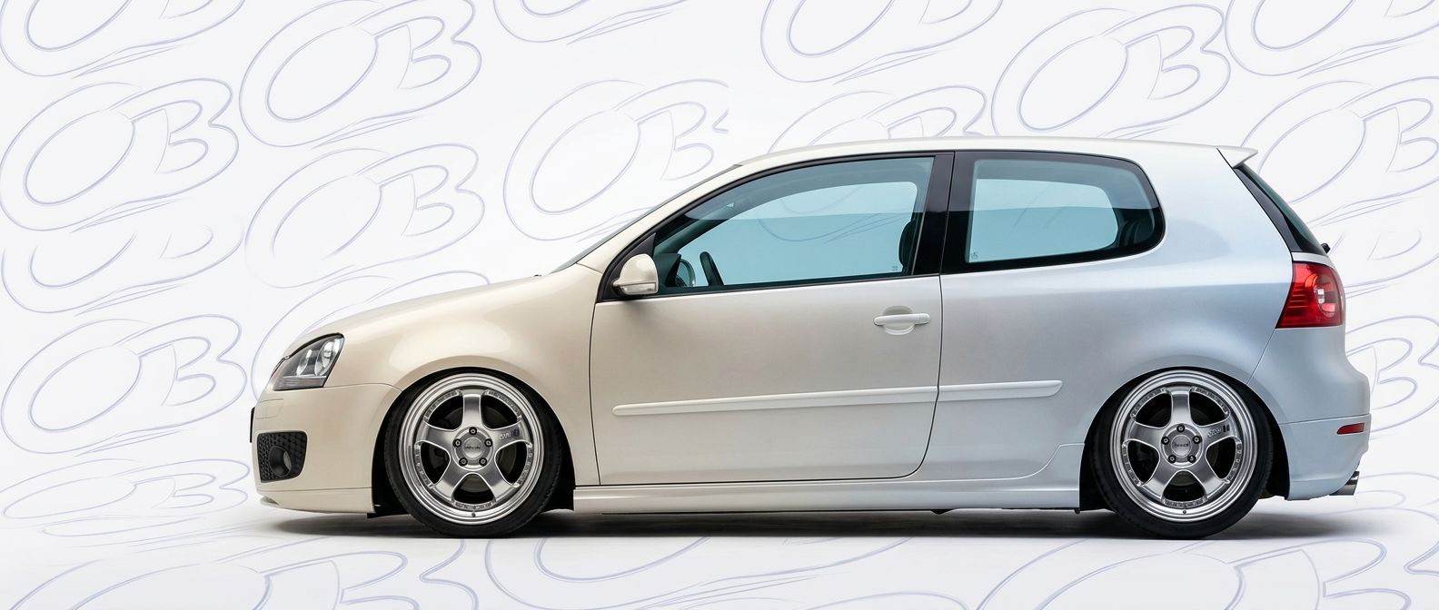 Detailed view of 2005 Volkswagen Golf 2005 featuring lightweight, durable construction.