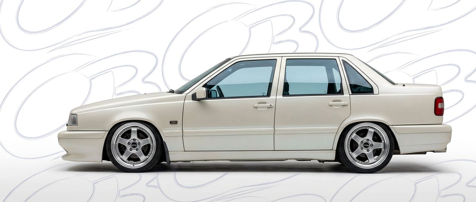 Aerodynamic 1998 Volvo 850 1998 - Sleek design for enhanced vehicle styling.