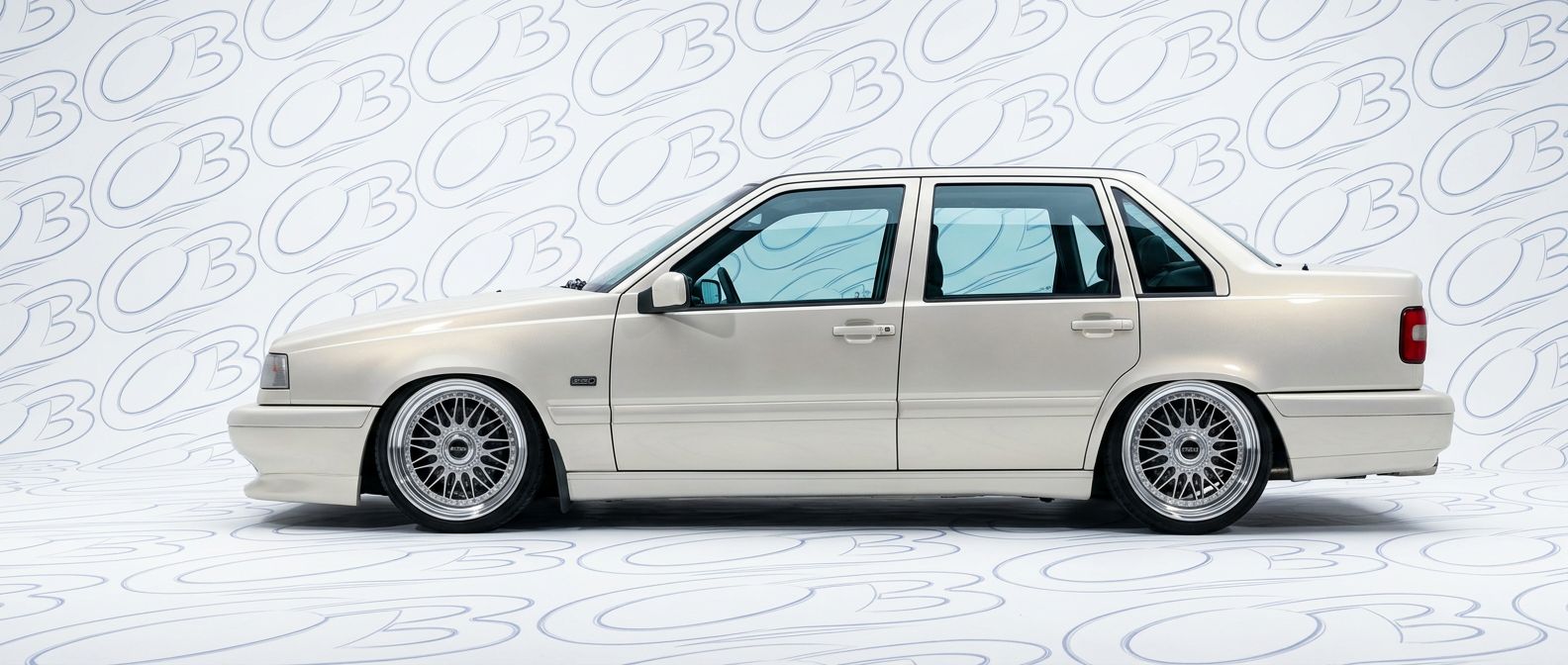 High-quality 1999 Volvo 850 1999 exterior shot with professional studio lighting.