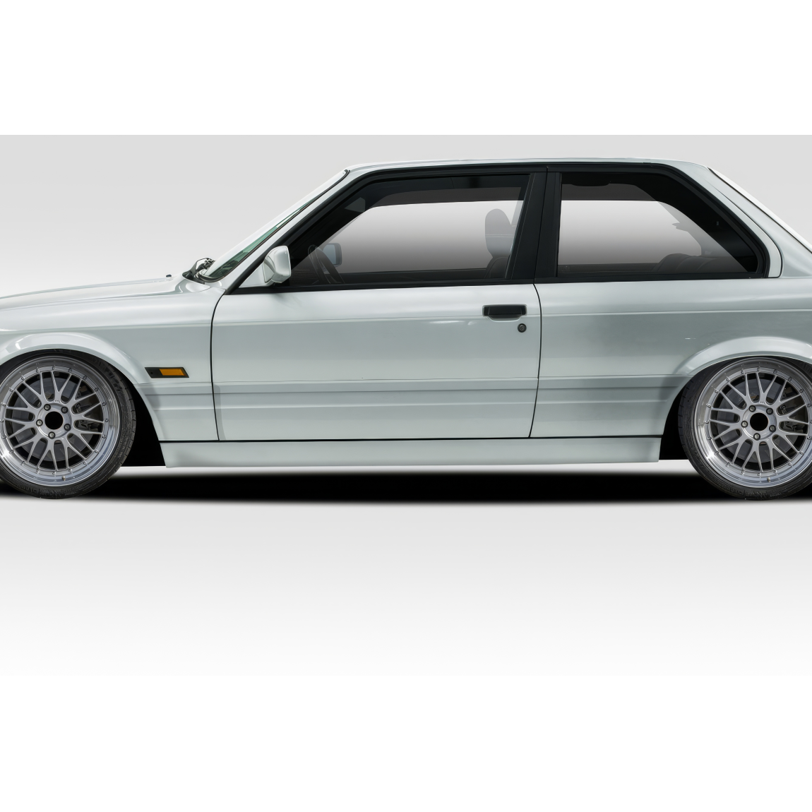 All kind of body kits for BMW 3-Series 1984. Exterior/Side Skirts 