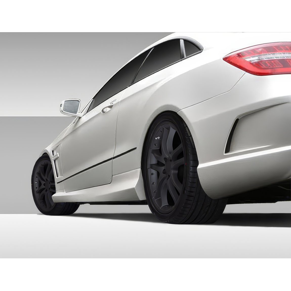 All kind of body kits for Mercedes-Benz E-Class 2010. Exterior/Side Skirts 