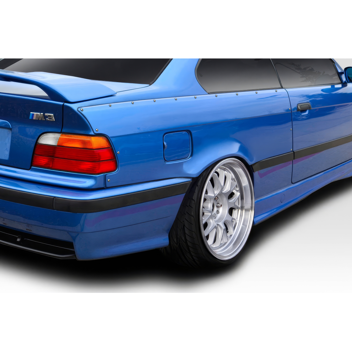 All kind of body kits for BMW 3-Series 1992. Exterior/Fenders 