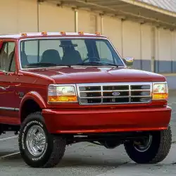 Ford F-150 / F-250 / F-350 / Bronco 1992-1996 1 Piece Polyurethane Front Bumper image - 1