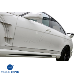 ModeloDrive FRP WAL BISO Fenders (front) > Mercedes-Benz C-Class (W204) 2008-2011 > 4-Door Sedan image - 7